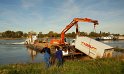 LKW faehrt in den Rhein Langel Hitdorf Faehre P201